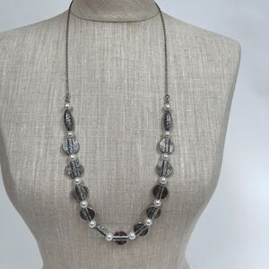 Silver-tone White Faux Pearl Women's Fashion Necklace NWOT